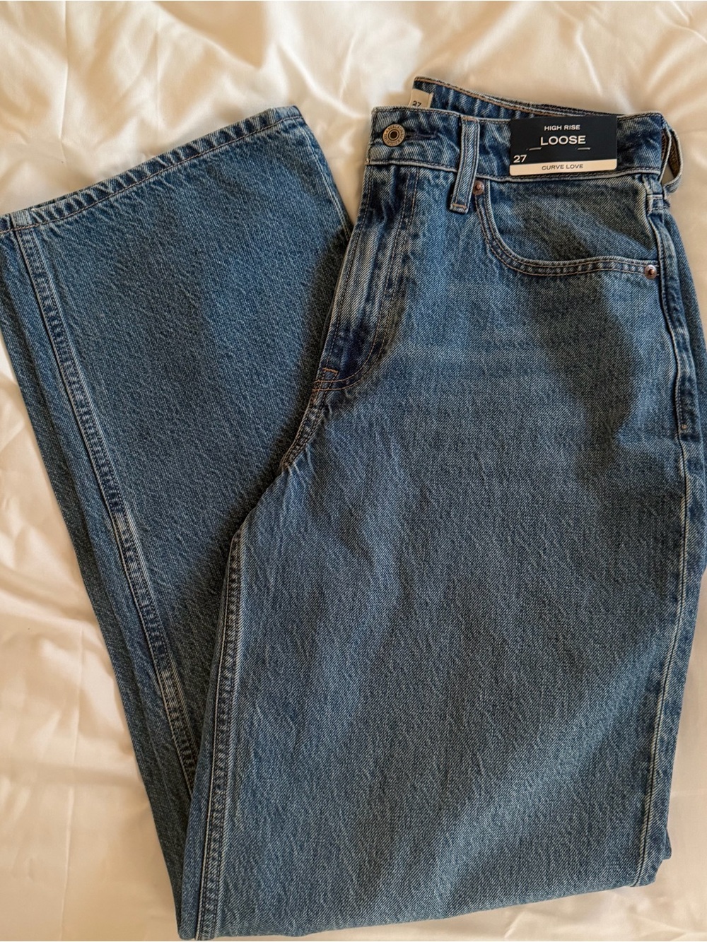 Abercrombie & Fitch High Rise Loose Medium Blue Jeans